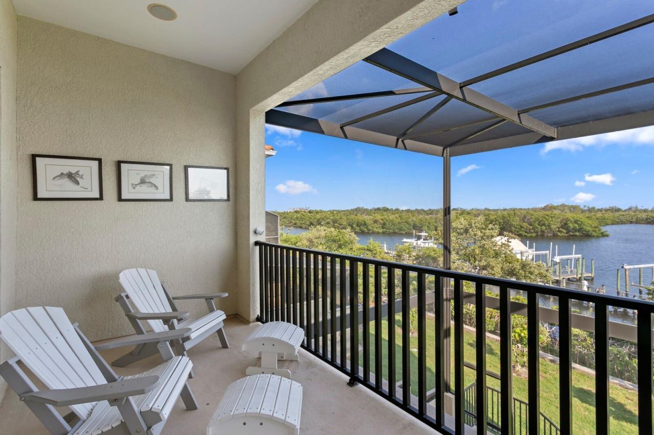 1040 Paseo Del Rio Ne, Saint Petersburg, FL 33702 Photo