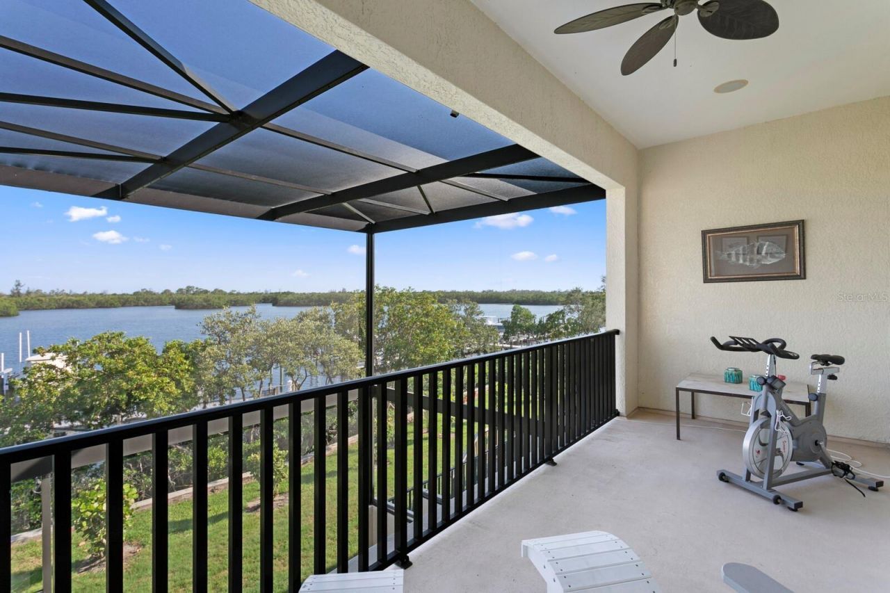 1040 Paseo Del Rio Ne, Saint Petersburg, FL 33702 Photo