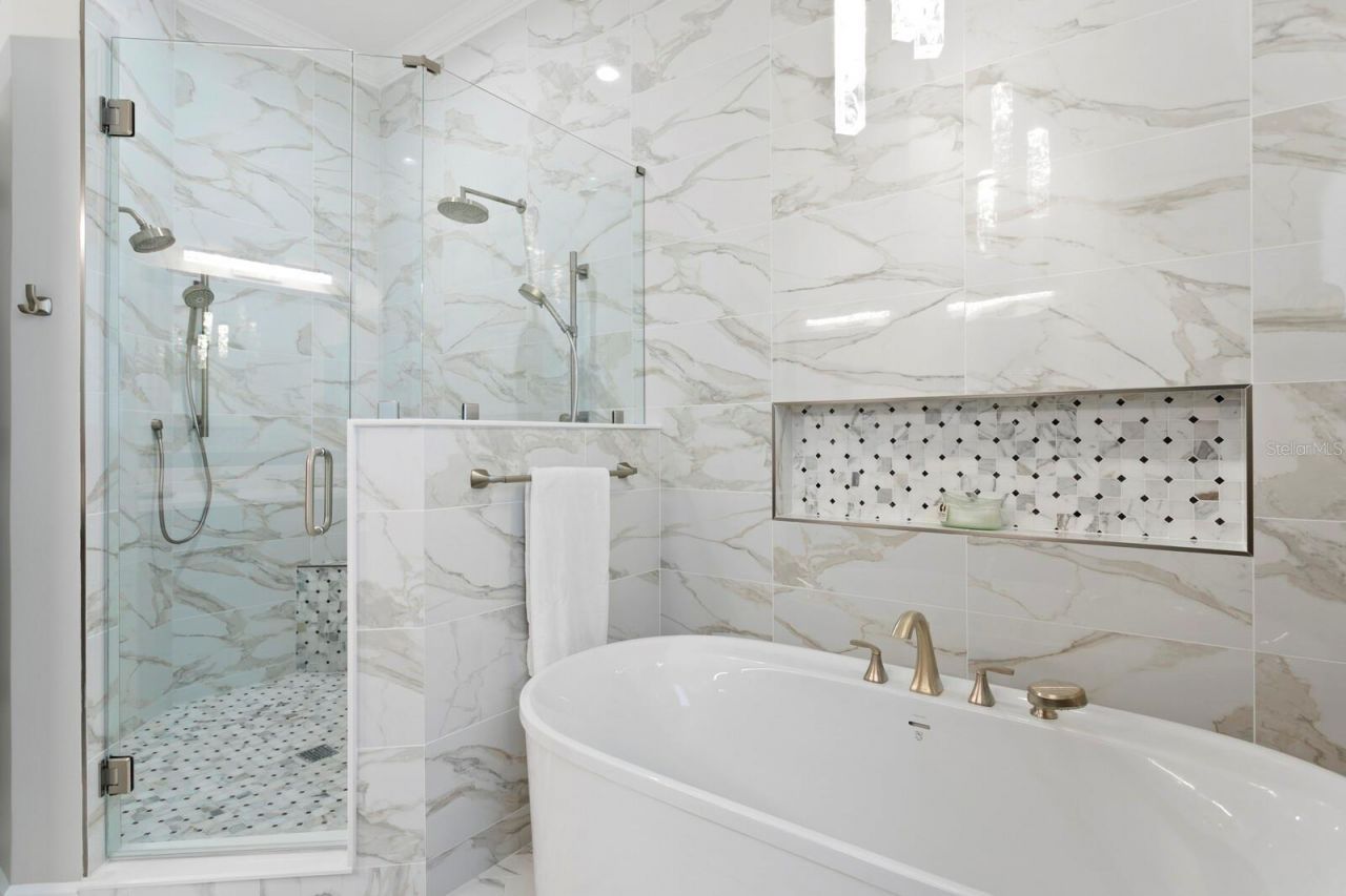 1040 Paseo Del Rio Ne, Saint Petersburg, FL 33702 Photo