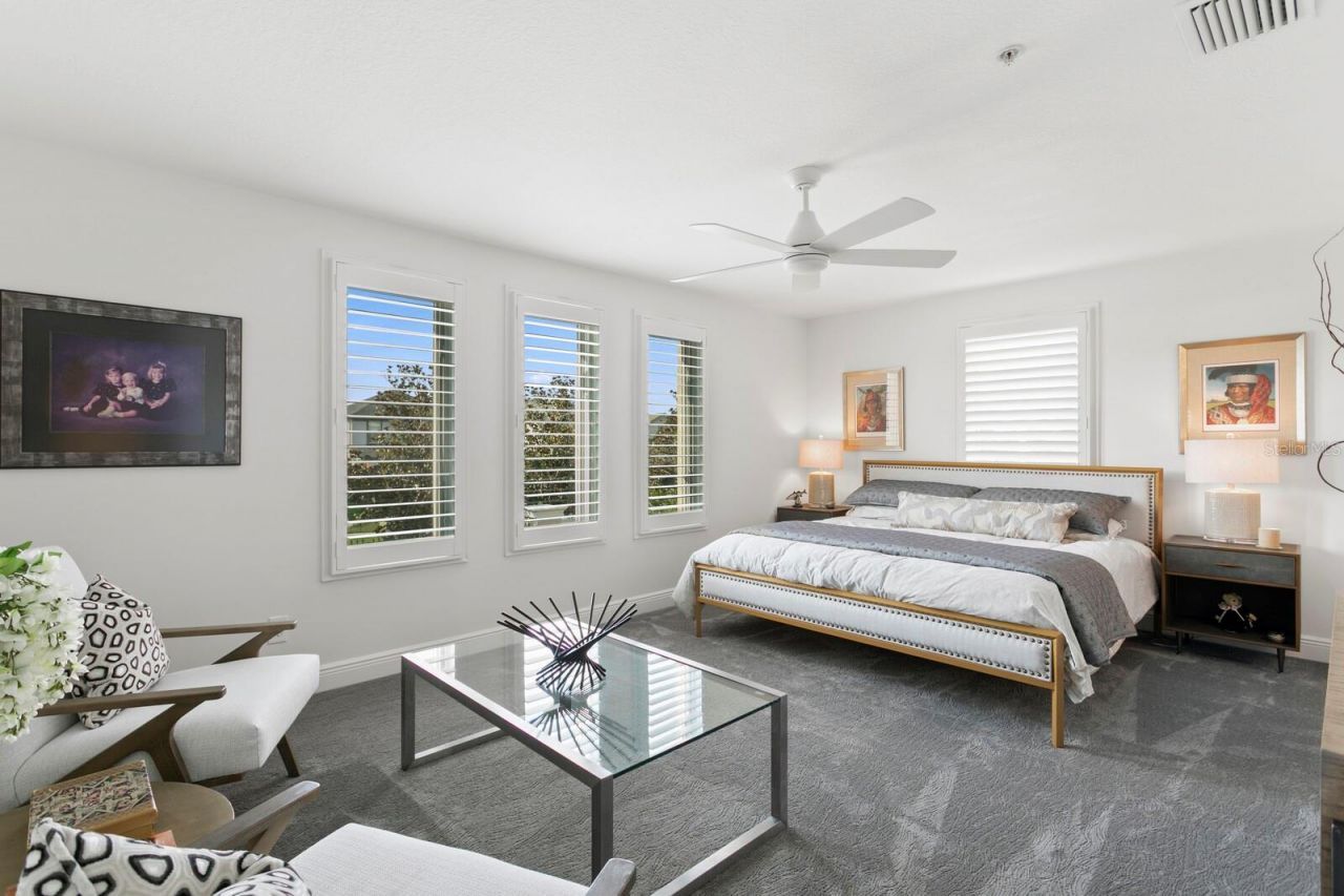 1040 Paseo Del Rio Ne, Saint Petersburg, FL 33702 Photo