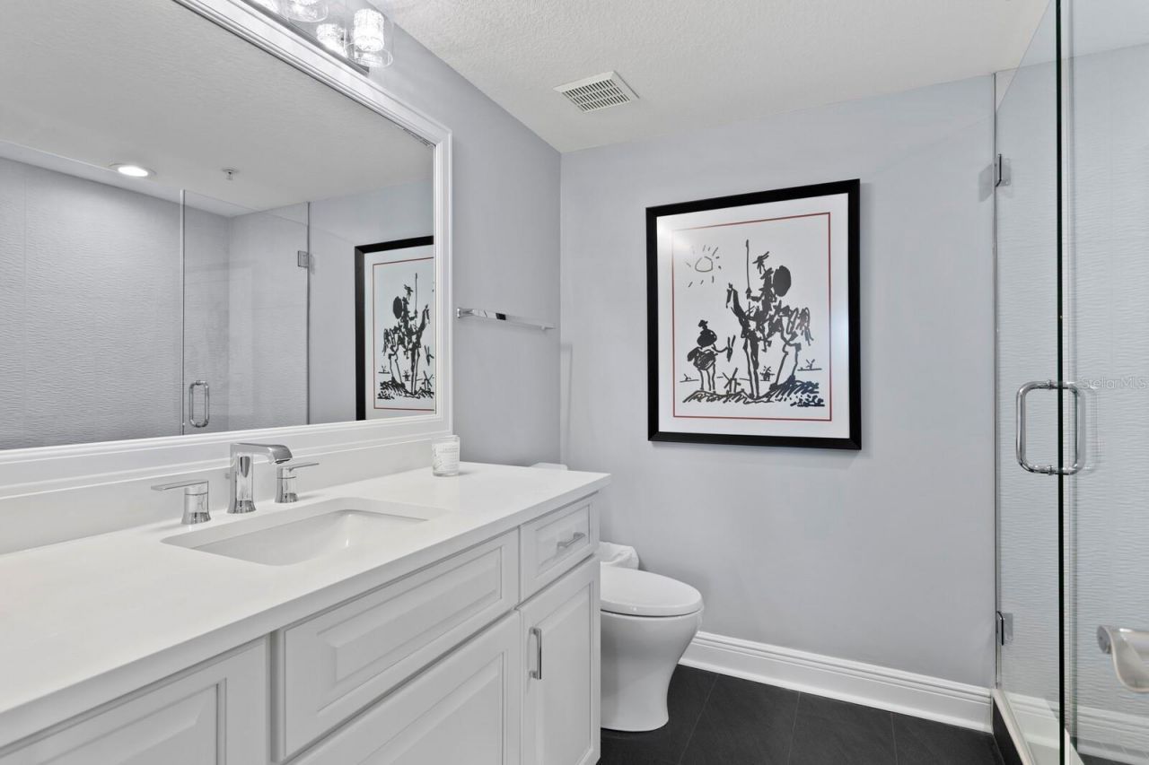 1040 Paseo Del Rio Ne, Saint Petersburg, FL 33702 Photo