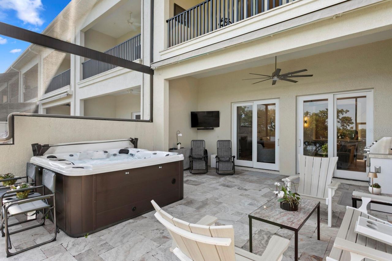 1040 Paseo Del Rio Ne, Saint Petersburg, FL 33702 Photo