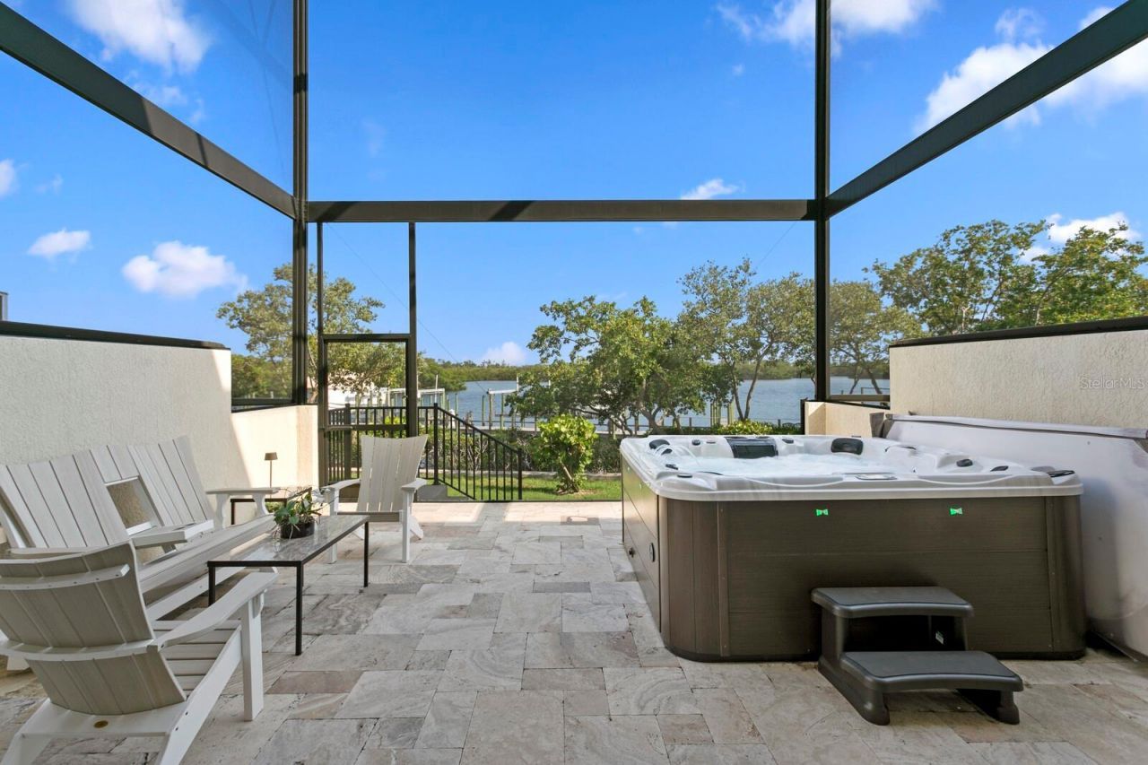 1040 Paseo Del Rio Ne, Saint Petersburg, FL 33702 Photo