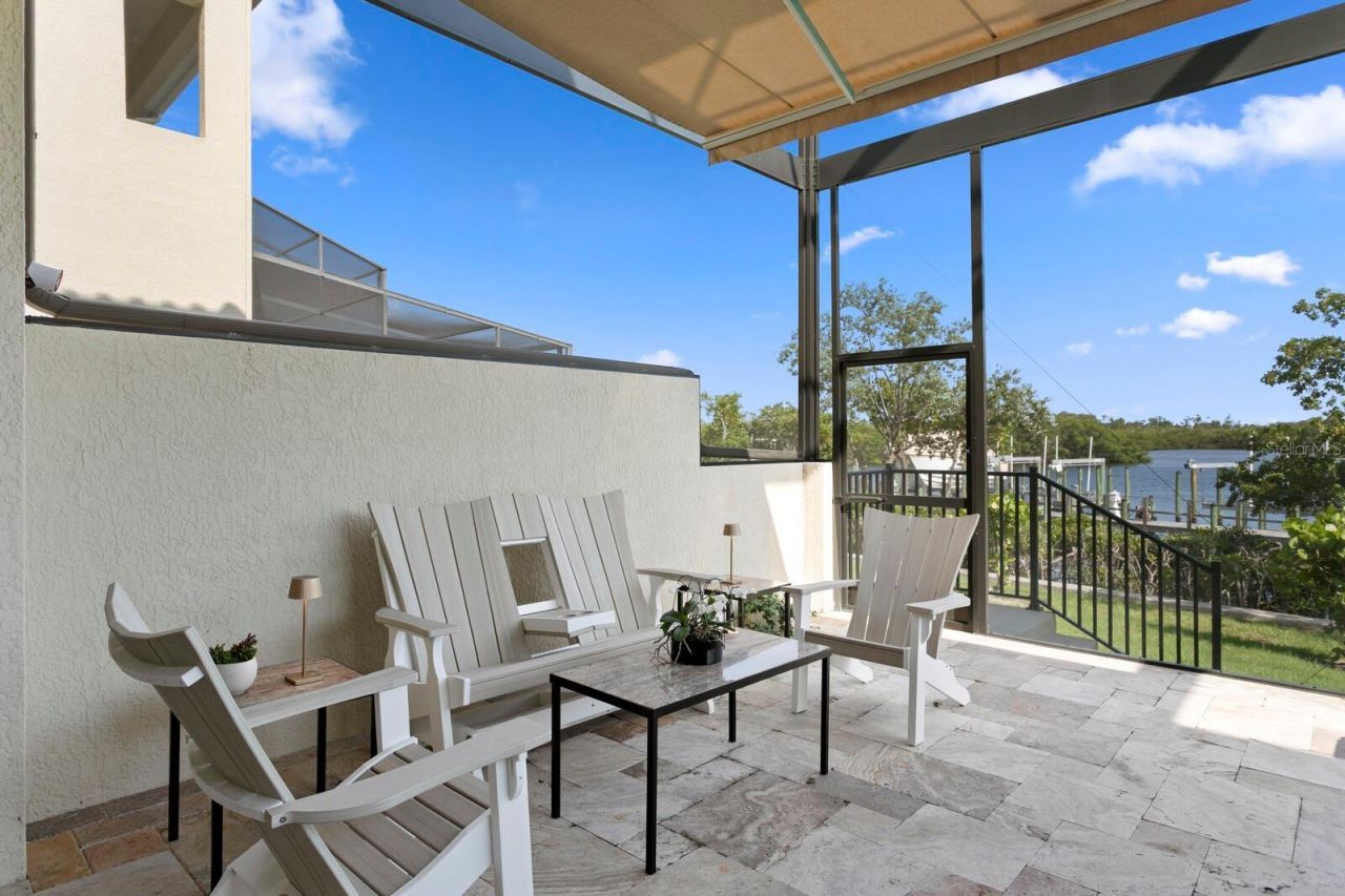 1040 Paseo Del Rio Ne, Saint Petersburg, FL 33702 Photo