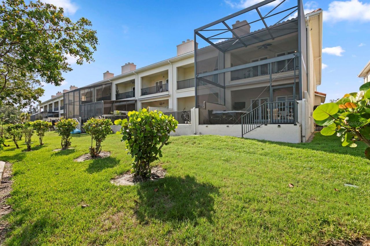 1040 Paseo Del Rio Ne, Saint Petersburg, FL 33702 Photo