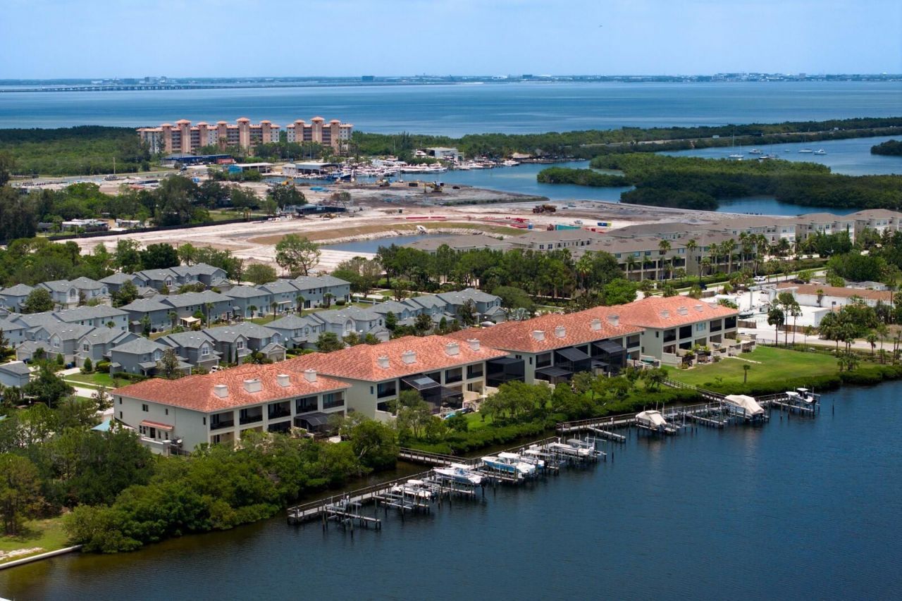 1040 Paseo Del Rio Ne, Saint Petersburg, FL 33702 Photo