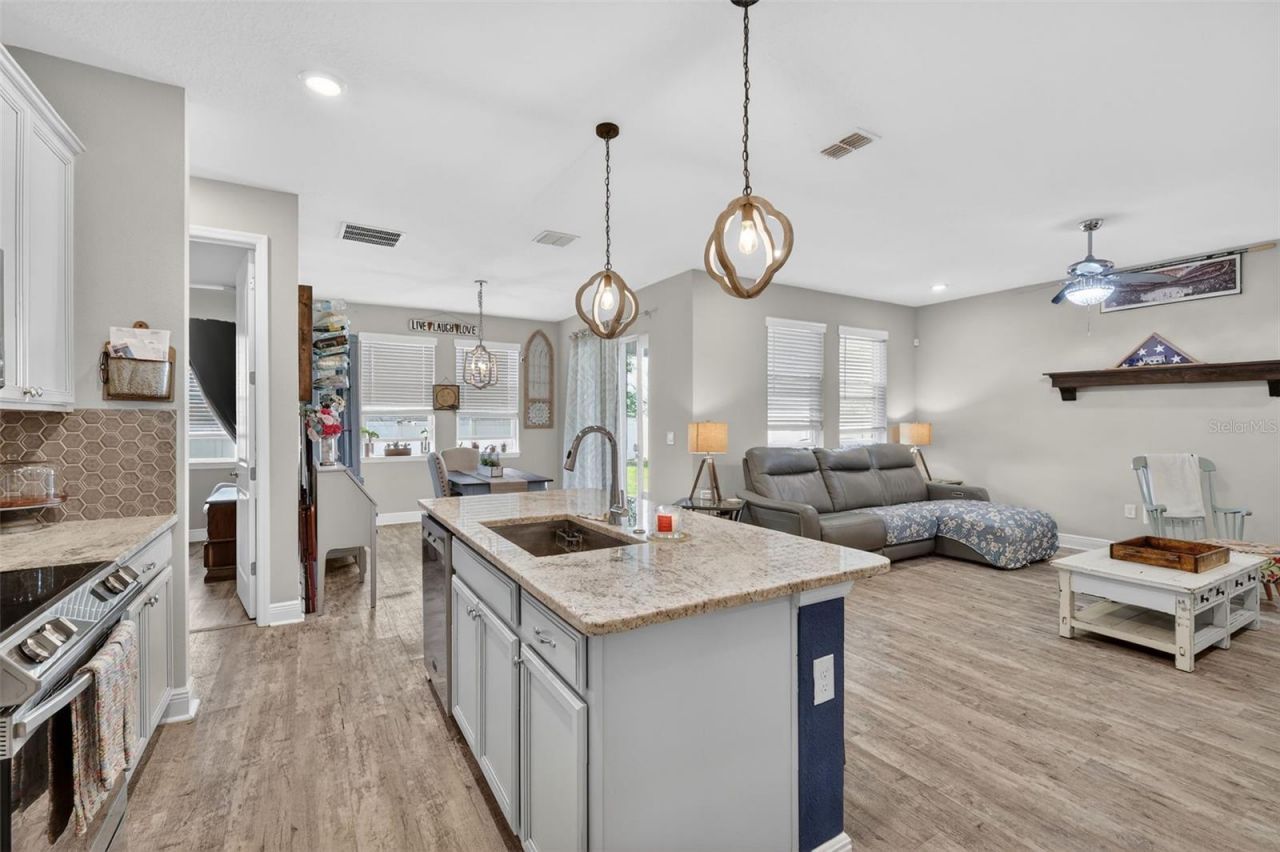 231 Messina Place, Howey in the Hills, FL 34737 Photo