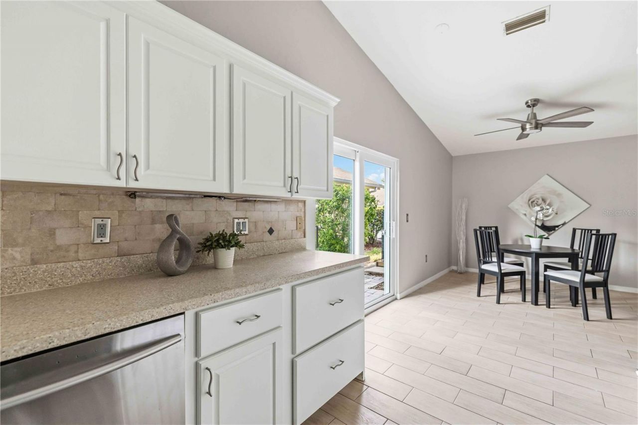 7795 Pine Trace , Sarasota, FL 34243 Photo