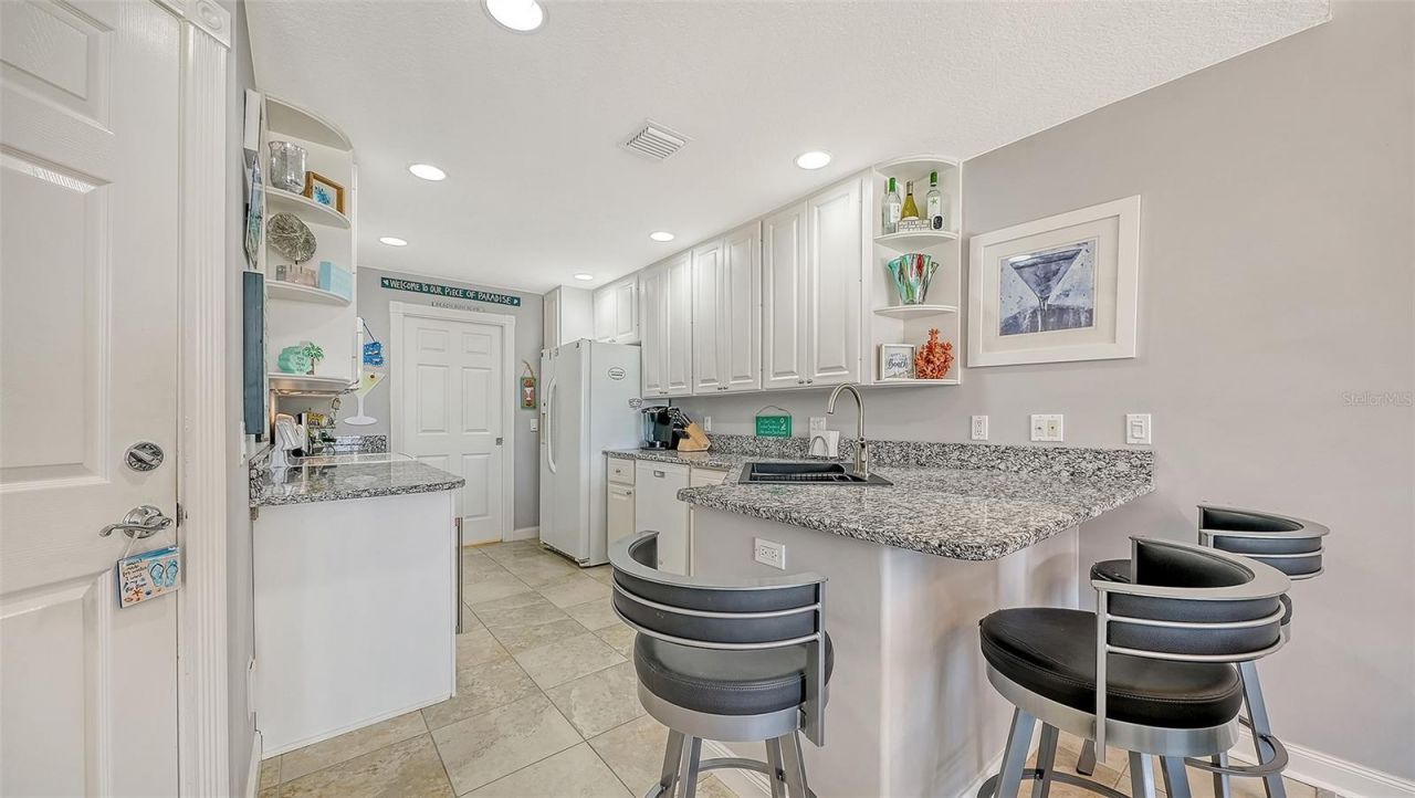 1625 Burgos Drive, Unit 1625, Sarasota, FL 34238 Photo