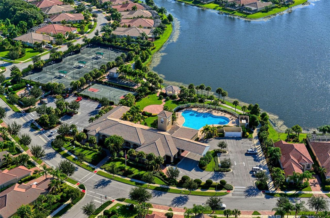 1625 Burgos Drive, Unit 1625, Sarasota, FL 34238 Photo