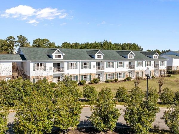 490 Little River Farm Boulevard, Unit 102a, Carthage, NC 28327