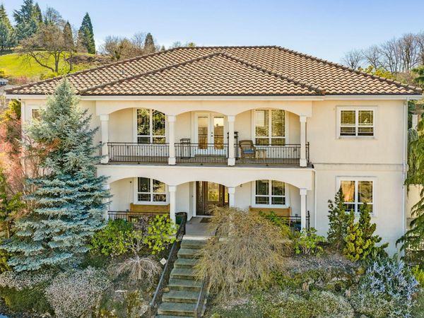 112 Monterey, Medford, OR 97504