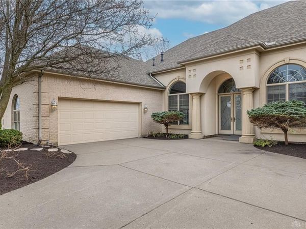 1242 Club View Drive, Centerville, OH 45458