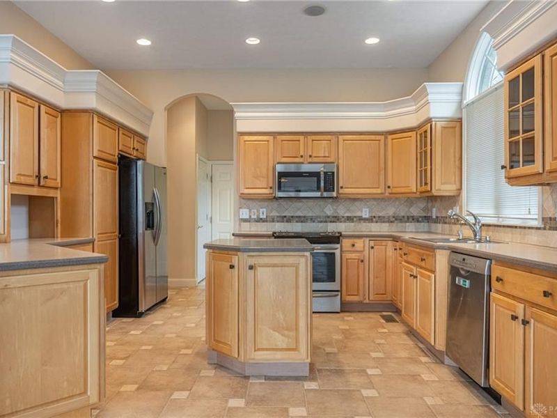 1242 Club View Drive, Centerville, OH 45458 Photo 12