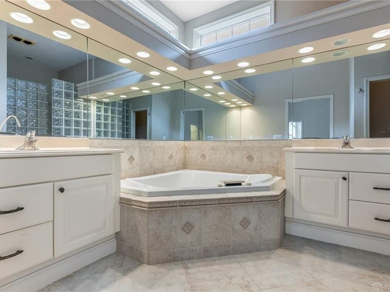 1242 Club View Drive, Centerville, OH 45458 Photo 28