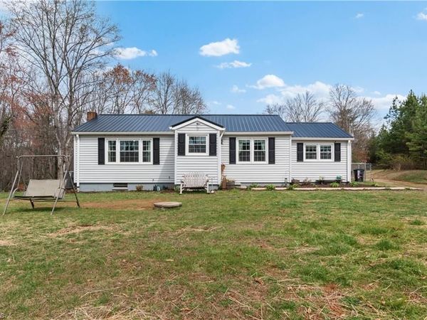 379 Pat Nixon Road, State Road, NC 28676