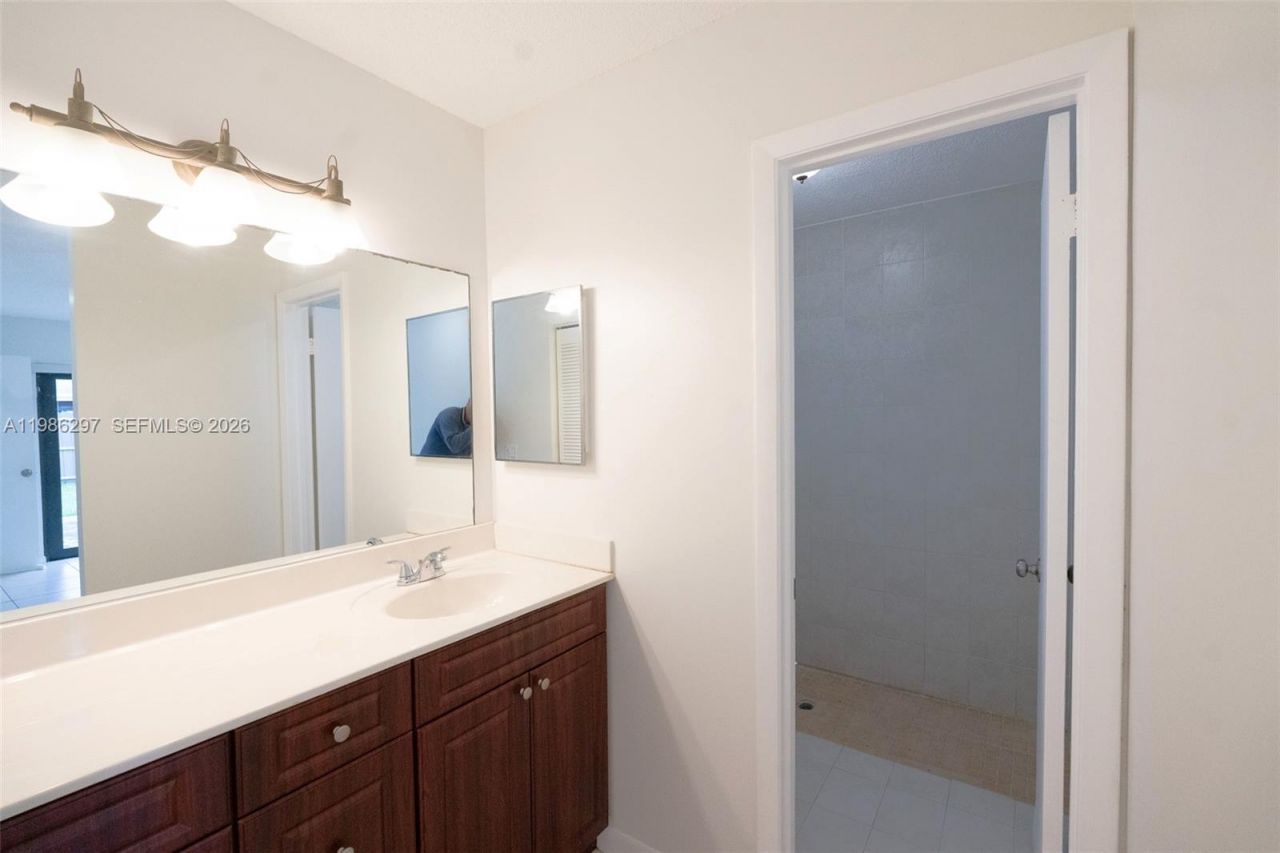 Please Call For Address, Miami, FL 33177 Photo