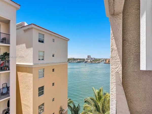 17150 N Bay Rd, Unit 2802, Sunny Isles Beach, FL 33160