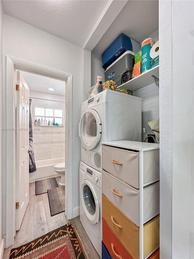 1611 West Ave , Unit 9, Miami Beach, FL 33139 Photo