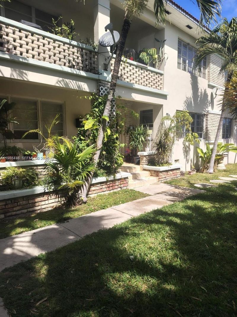 7921 West Dr, Unit 2, North Bay Village, FL 33141 Photo