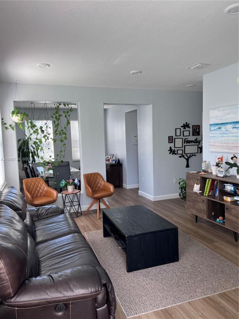 8642 NW 109th Ct , Doral, FL 33178 Photo