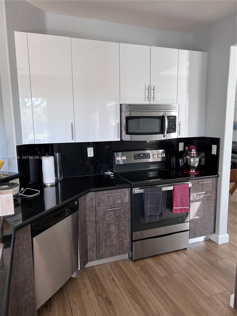 8642 NW 109th Ct , Doral, FL 33178 Photo