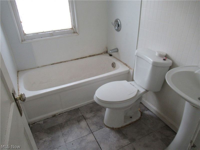 12704 Christine Avenue , Garfield Heights, OH 44105 Photo 21