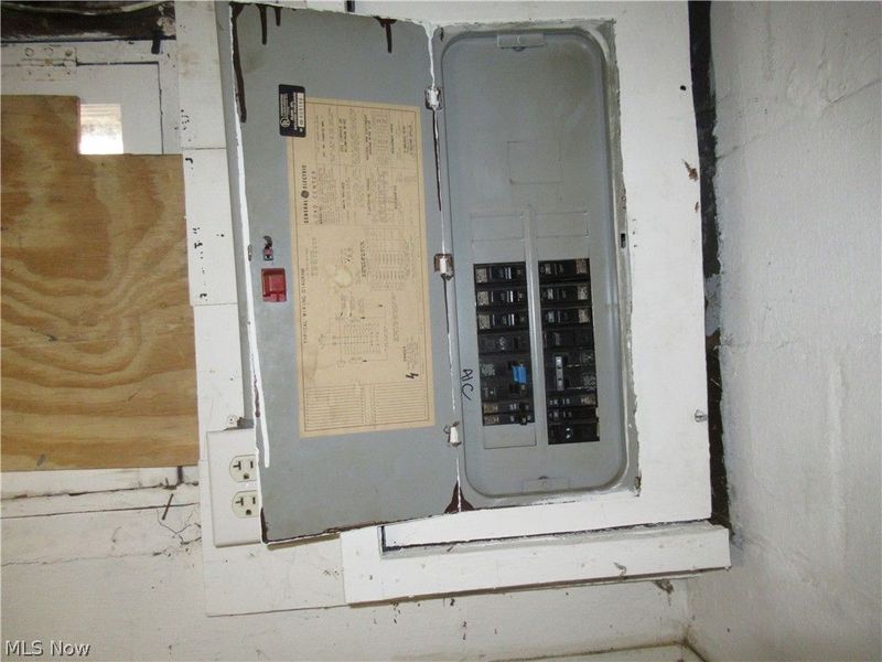 12704 Christine Avenue , Garfield Heights, OH 44105 Photo 36