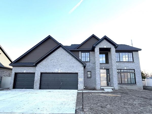 23379 Primrose Lane, Brownstown, MI 48183