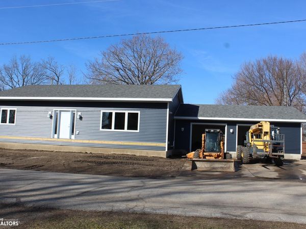 102 N Market Street, Rock Falls, IA 50467