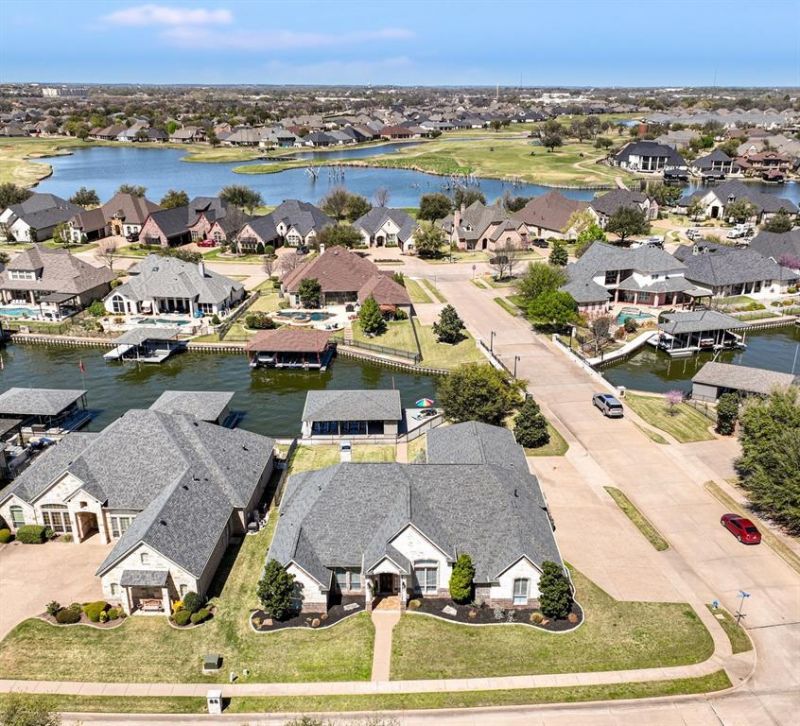 2615 Harborside Drive, Granbury, TX 76048 Main Photo