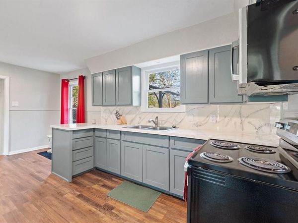 1116 Poindexter Avenue, Cleburne, TX 76033