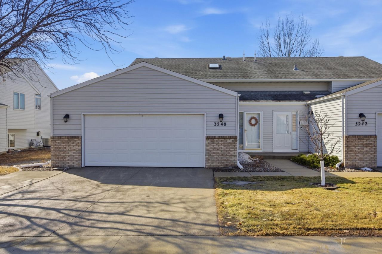 3240 35th Avenue S, Fargo, ND 58104 Main Photo