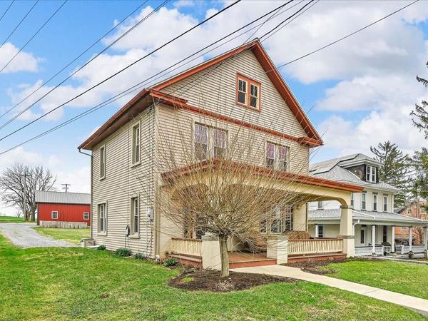 301 E MEADOW VALLEY ROAD, LITITZ, PA 17543