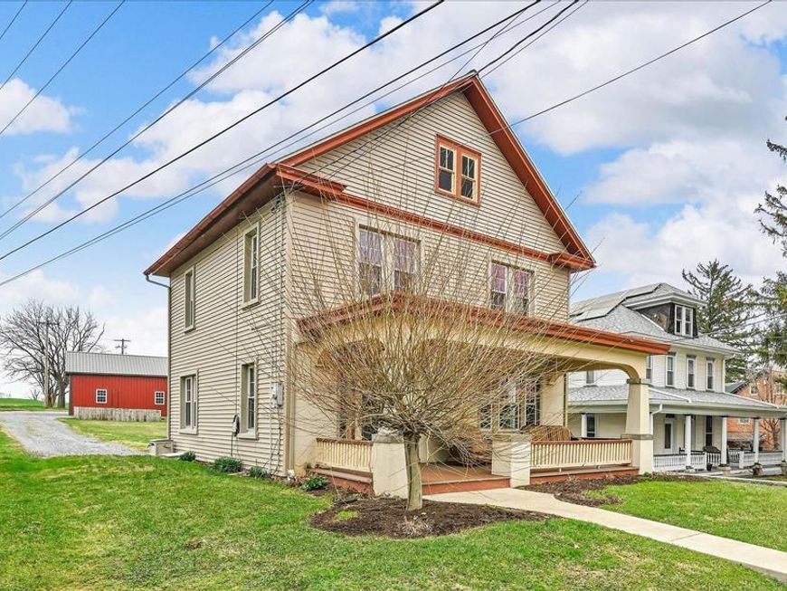 301 E Meadow Valley Road, Lititz, PA 17543 Main Photo