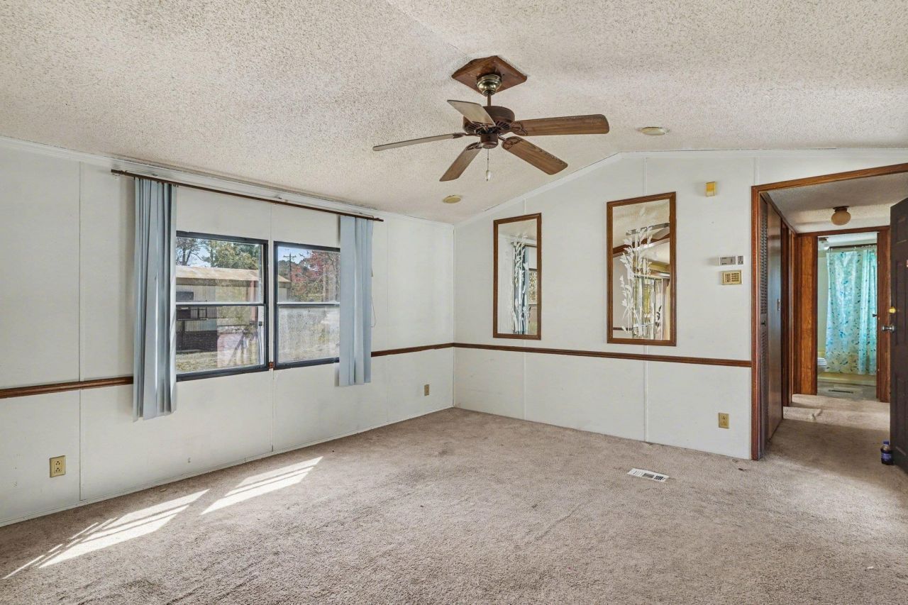 3871 Highway 50 Photo 5