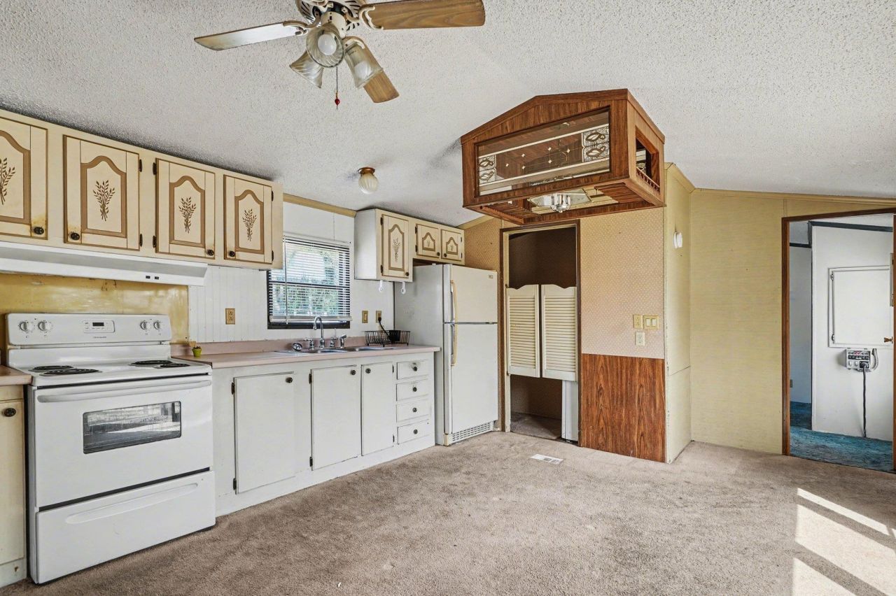 3871 Highway 50 Photo 8