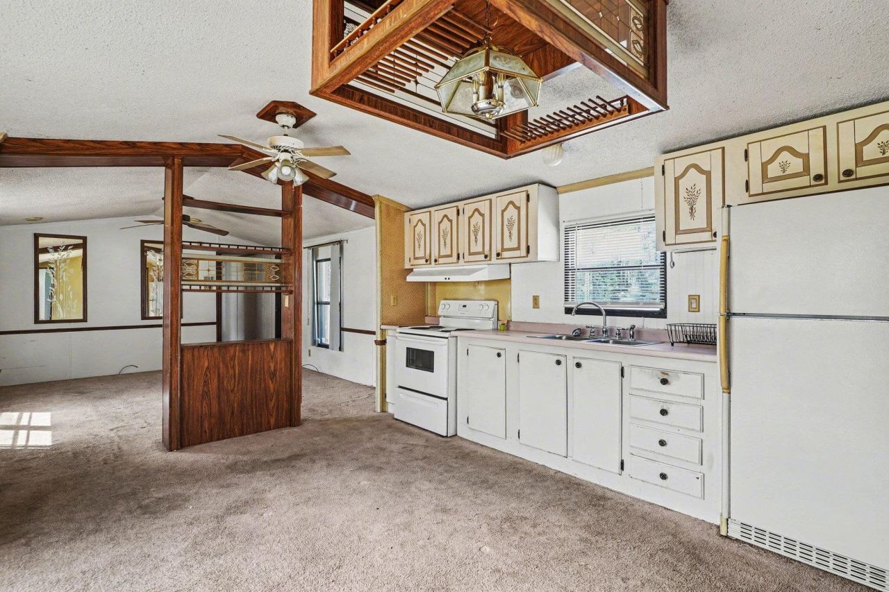 3871 Highway 50 Photo 9