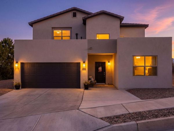 10516 Olympic Street NW, Albuquerque, NM 87114