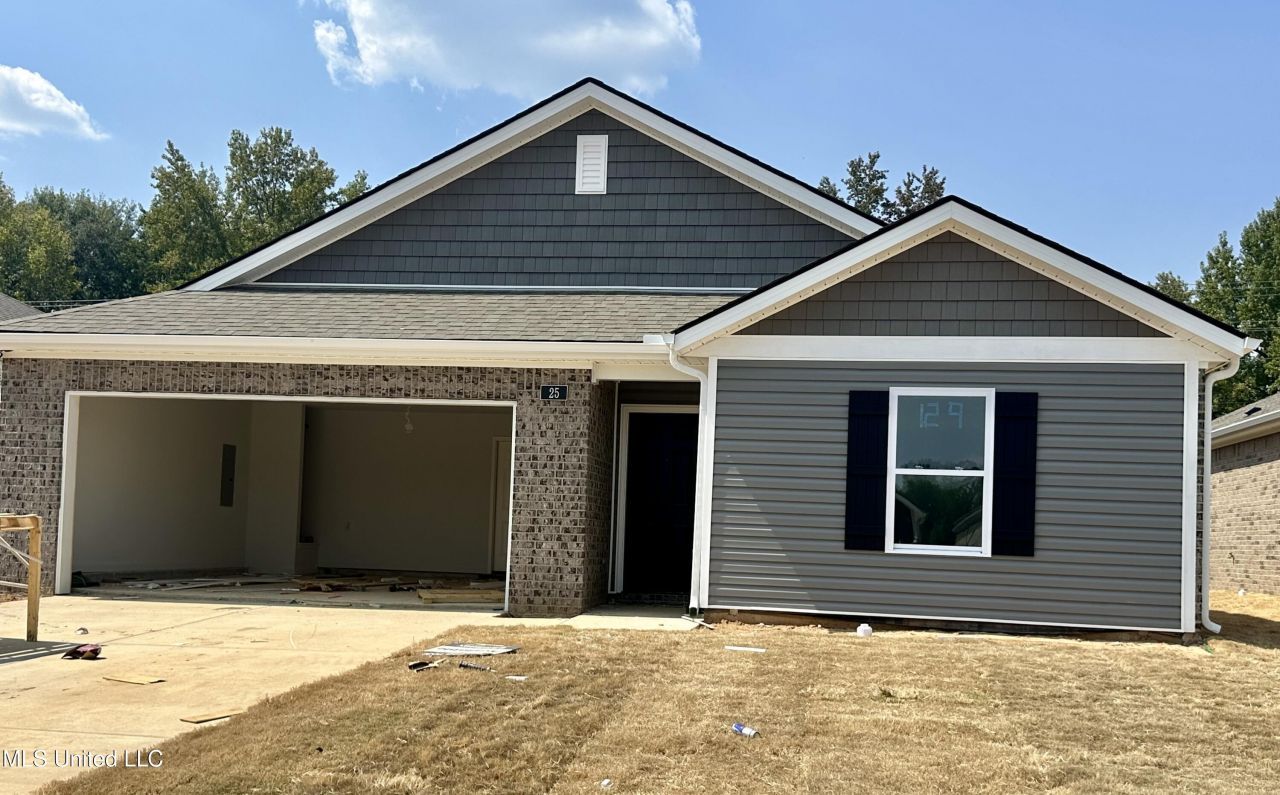 5 S Thorn Tree Street, Byhalia, MS 38611 Main Photo