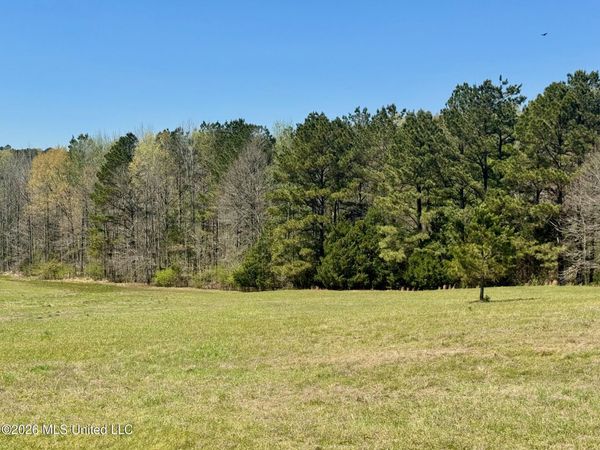 735 Cedar Hill Road, Flora, MS 39071