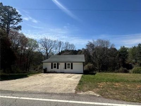 2403 Apple Pie Ridge Road, Alto, GA 30510