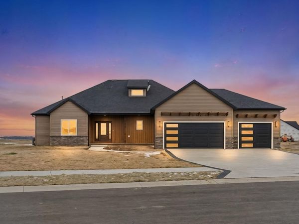 22583 Maumee Meadows Drive, Woodburn, IN 46797