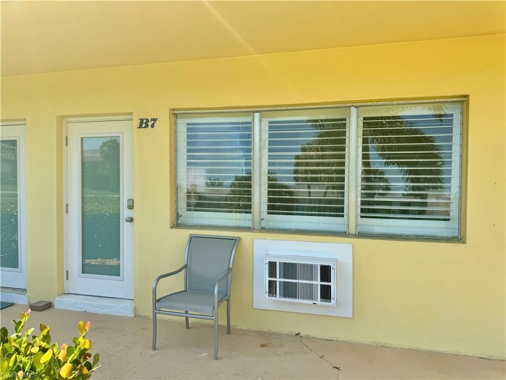 473 12th Ave S, Unit B7, Naples, FL 34102 Photo