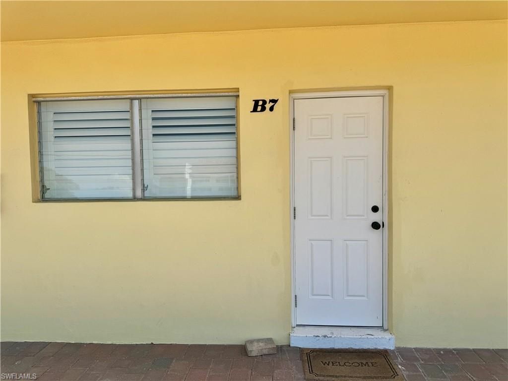 473 12th Ave S, Unit B7, Naples, FL 34102 Photo