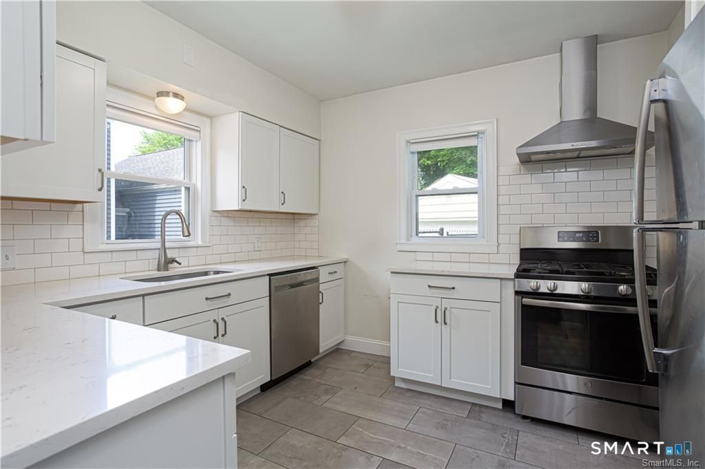 136 Center, Stamford, CT 06906 Main Photo