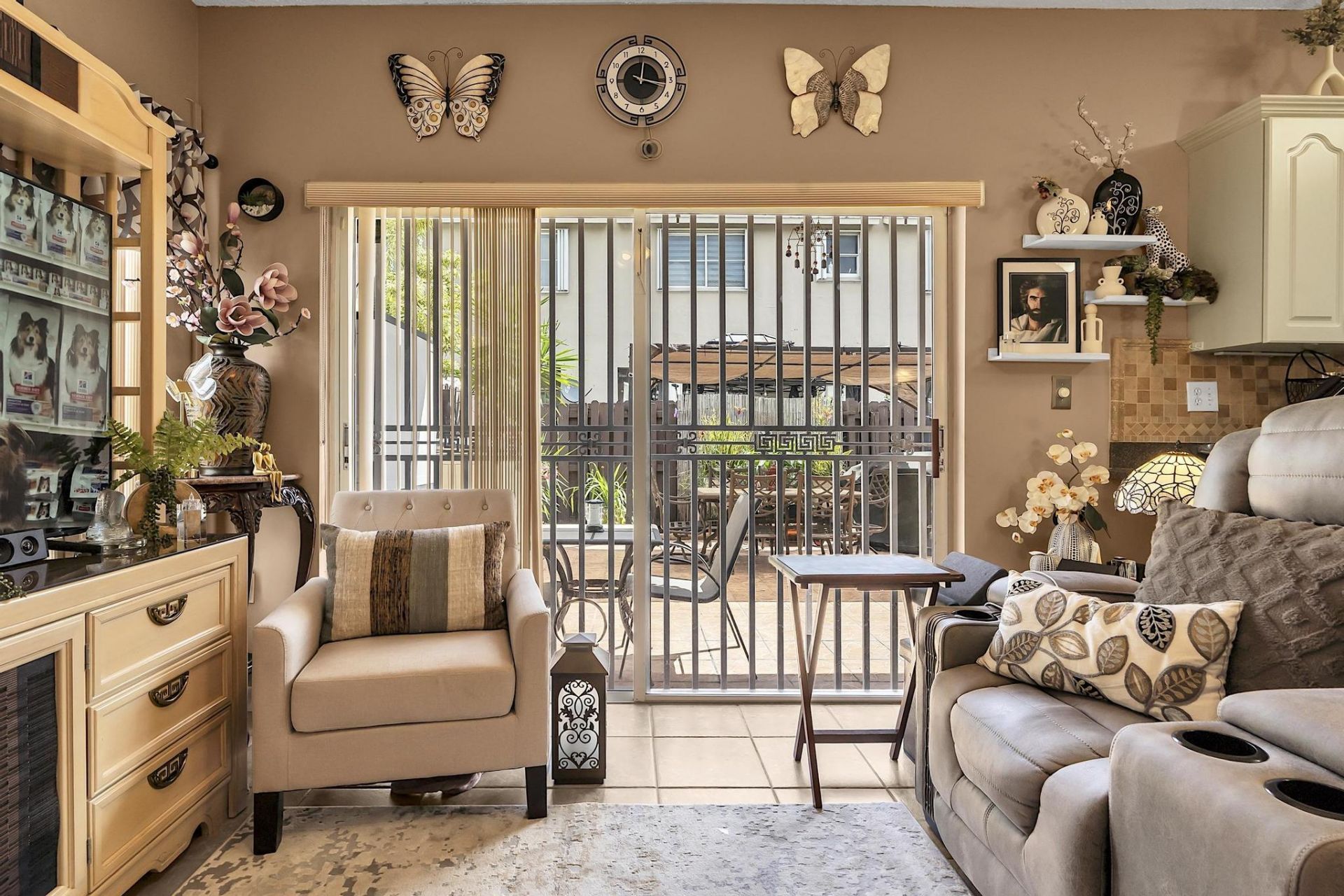 16637 NW 73rd Place, Miami Lakes, FL 33014 Photo