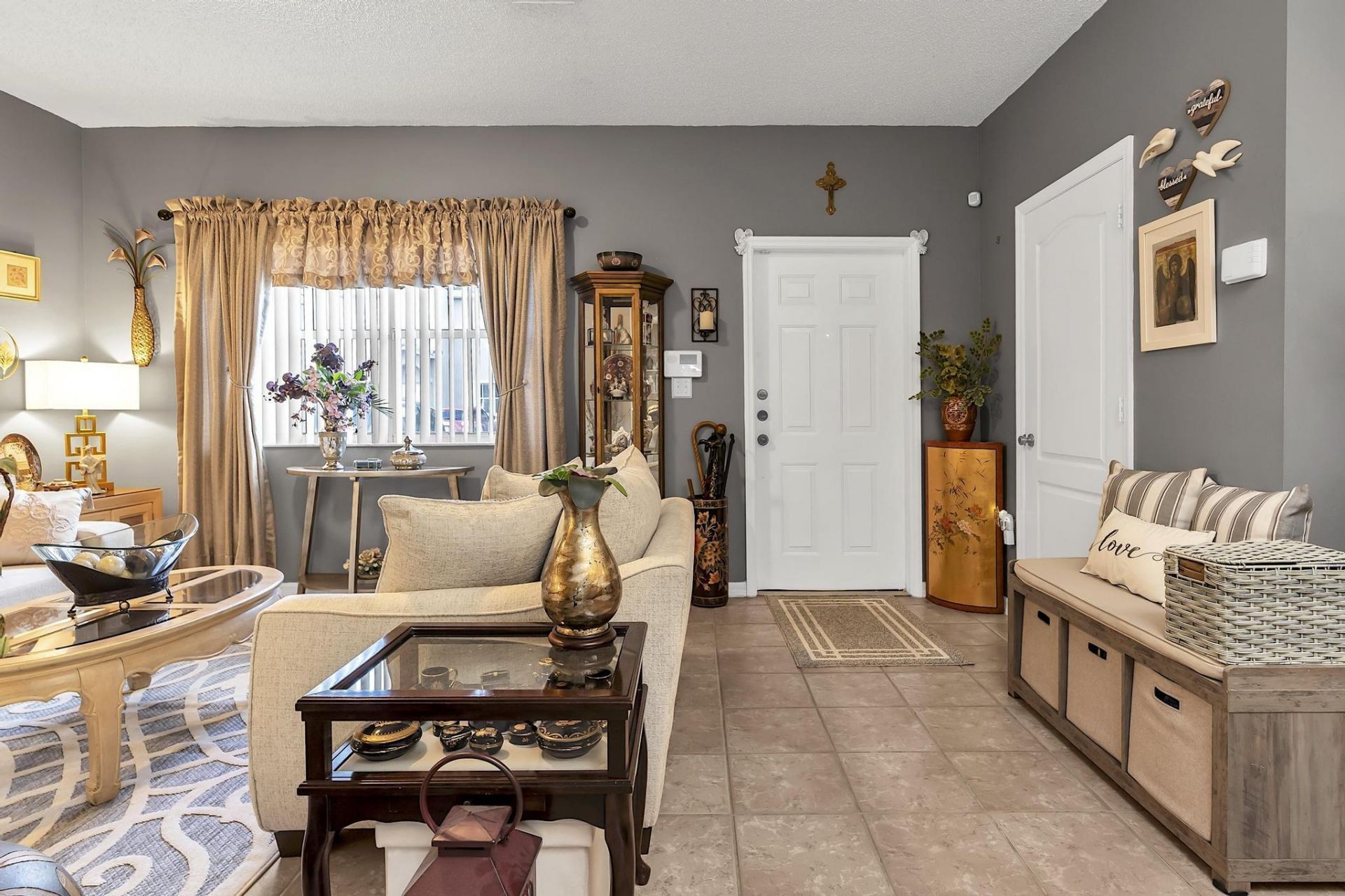 16637 NW 73rd Place, Miami Lakes, FL 33014 Photo