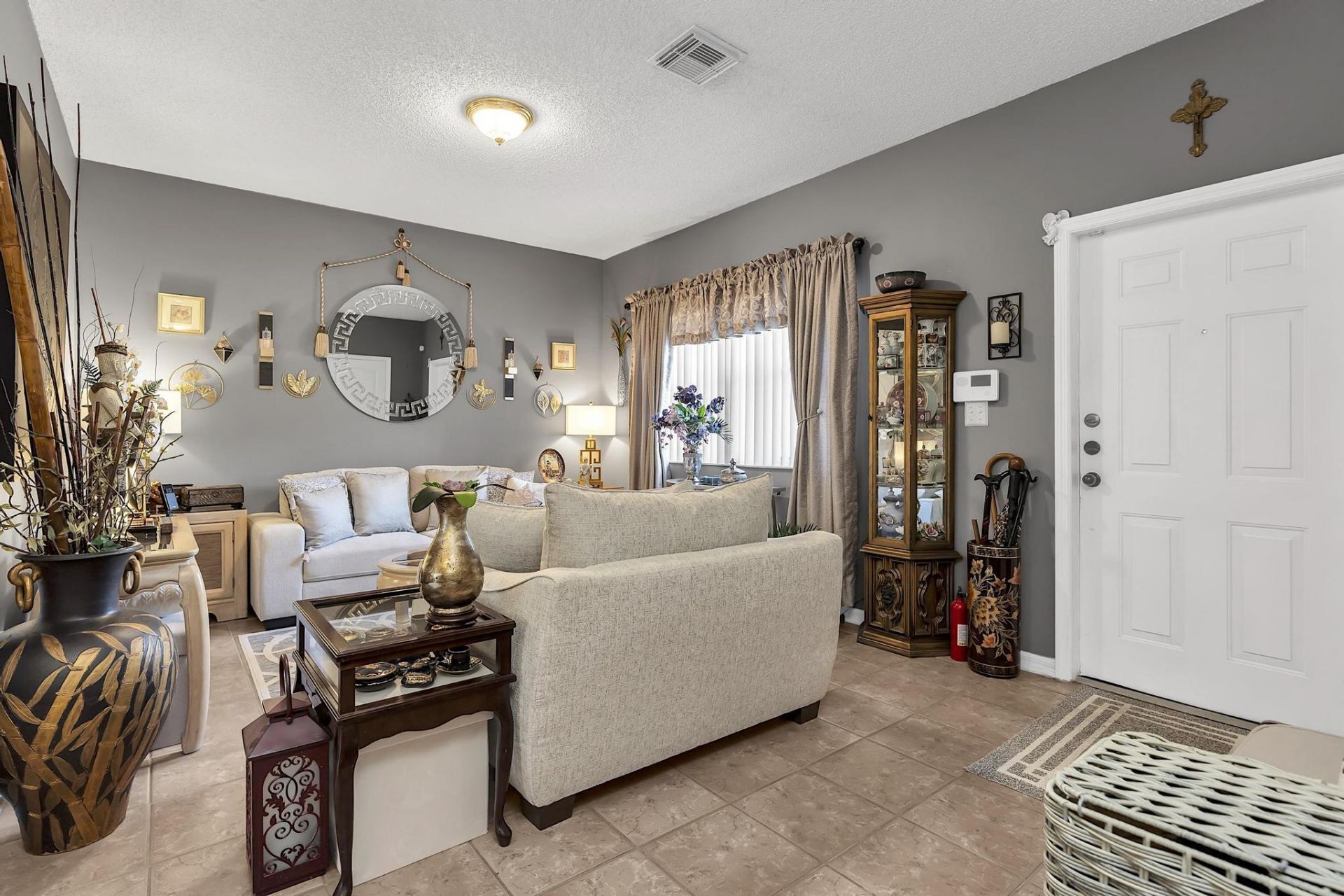 16637 NW 73rd Place, Miami Lakes, FL 33014 Photo