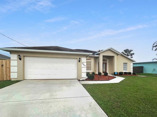 5864 NW Hann Drive, Port Saint Lucie, FL 34986
